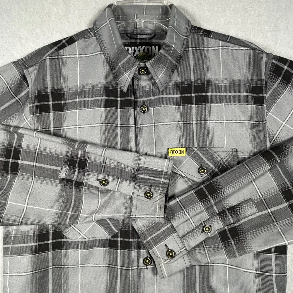 Dixxon Flannel Slurry Crew Mens Size M Grey Black Plaid D-Tech Button Up Shirt